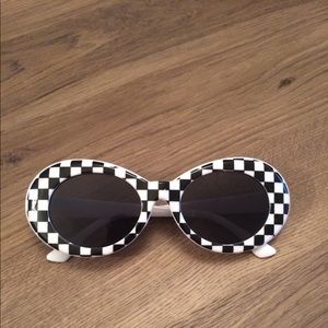 Checkered Clout Goggles